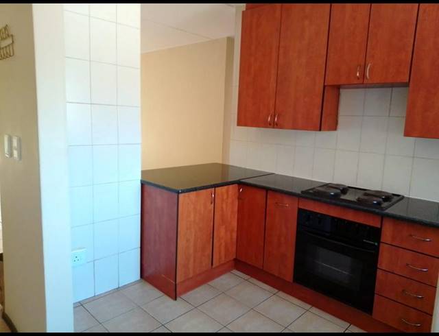 2 BEDROOM PROPERTY TO RENT IN SONNEVELD